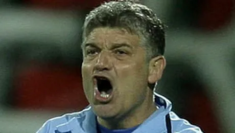 Andone l-a facut „portughez mic si urat” pe secundul lui Peseiro