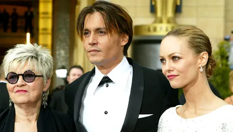 Johnny Depp, acuzat de violenţă domestică. Fostele soţii îi sar în ajutor!