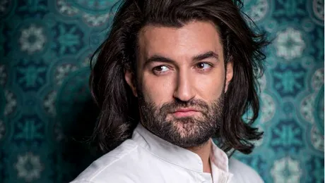 Smiley lansează primul clip în care nu zâmbeşte – “De unde vii la ora asta” – FOTO&VIDEO