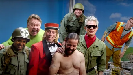 Comedia „Jackass Forever”, pe primul loc în box office-ul nord-american de weekend