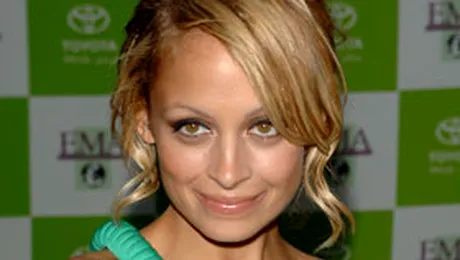 Nicole Richie a nascut in oglinda