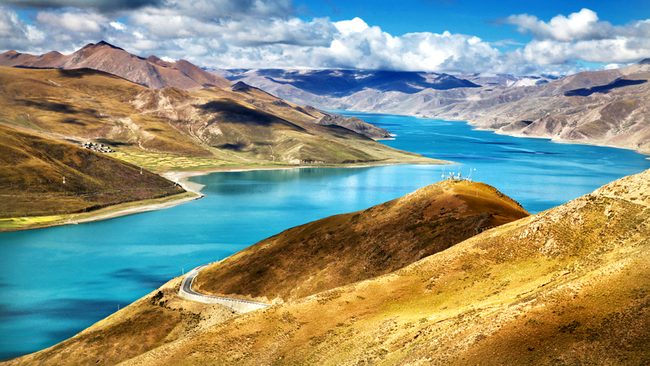Yamdrok Lake, Tibet