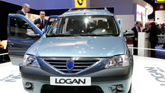 Logan si-a marit familia