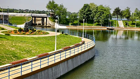 Zece lacuri din Capitală vor fi reamenajate de Primărie