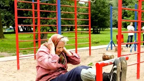 Ce condiție fizică are bunicuța asta, la 72 de ani! (Video & Poze)