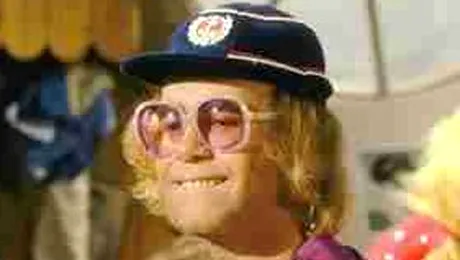 Elton John, un virgin întîrziat