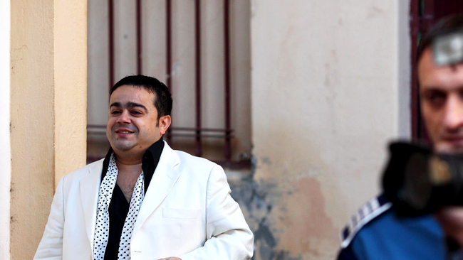 Adi Minune, primit cu aplauze la Politie 