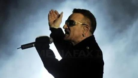 Bono și soția lui au înregistrat un cover al piesei „Telephone”