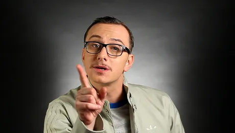 Don Baxter a lansat videoclipul piesei „Intro – Ce zici!?”