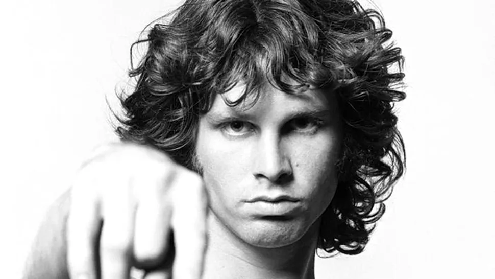 Jim Morrison, reabilitat după 40 de ani