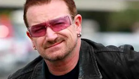 Celebrităţi servite la platou