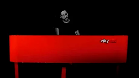 Viky Red a lansat videoclipul piesei „Just for you”