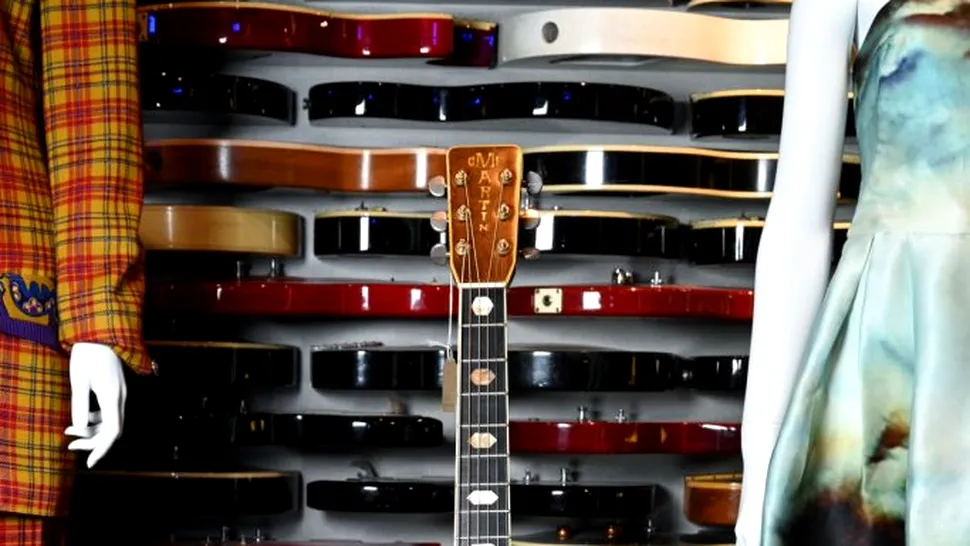 O chitară din colecția lui Eric Clapton a fost vândută pentru 625.000 de dolari