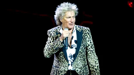 Rod Stewart şi fiul său Sean au scăpat de procesul pentru acuzaţia de vătămare în care urmau să fie judecați
