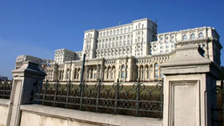 Parlamentarii se intorc la lucru