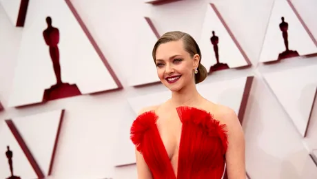 Amanda Seyfried va juca alături de Tom Holland în serialul „The Crowded Room”