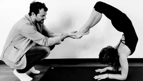 “Am soţie yoghină.” Uite cât de bine arată partenera unui jurat de la TCDU