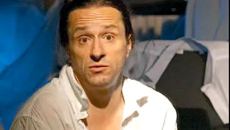 Claudiu Bleont s-a dezbracat in fata jurnalistilor! (video)