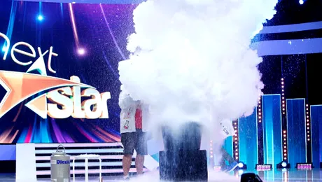 Experimente chimice spectaculoase la Next Star – FOTO
