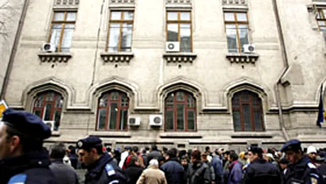 Taximetristii din Capitala continua protestele