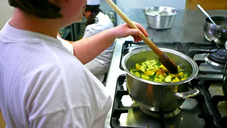 Cum sa elimini pesticidele din legume si fructe