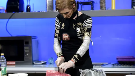 Prima concurentă transgender vine  la ,,Chefi la Cuţite” – FOTO