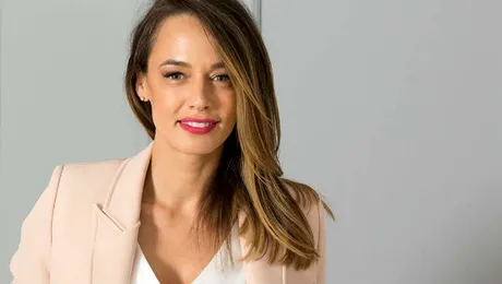 Andreea Raicu: ”Prefer să fiu singură, decât să fiu cu cineva cu care nu rezonez”