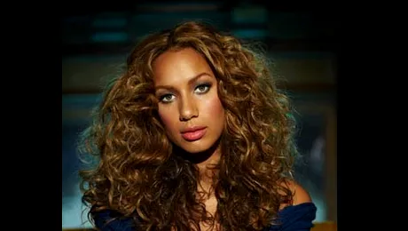 Leona Lewis si inelul de logodna