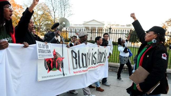 Protestatari la Casa Alba1