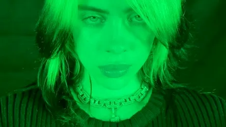 Billie Eilish lansează un ukulele Fender