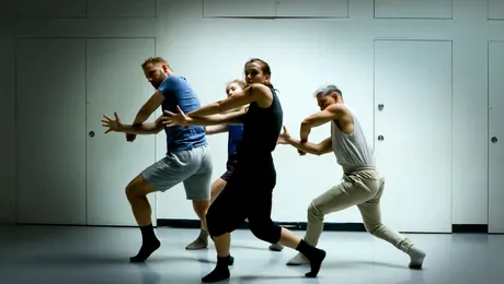 Spectacolul de dans „It Goes by Quick” / „Povești de viață”, de Ana Maria Lucaciu, în premieră mondială, la Battery Dance Festival din New York