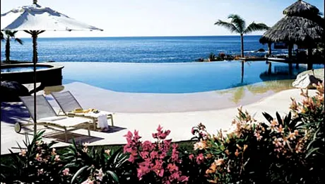 Romanii au cheltuit 1,1 mld â‚¬ pe vacante in strainatate