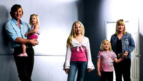 Mediumul – Lumea de dincolo vorbeşte cu noi