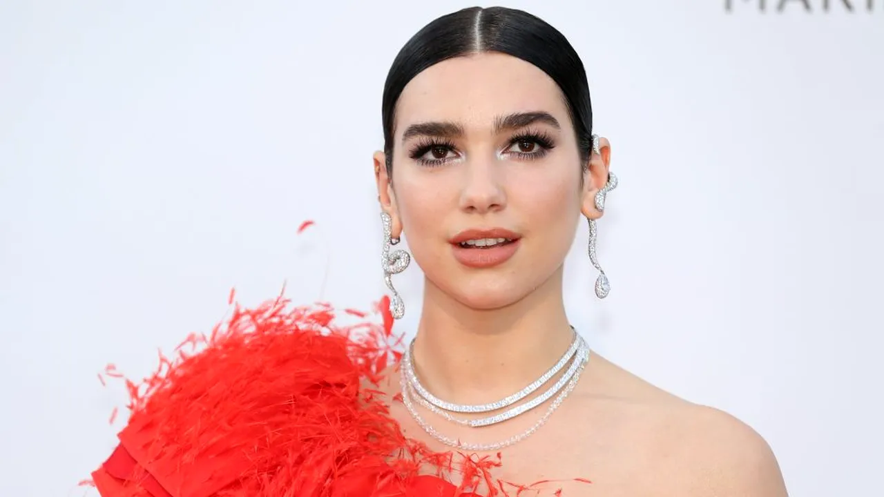 Dua Lipa 