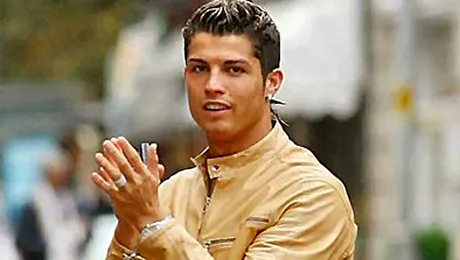 Cristiano Ronaldo „si-a cumparat” copilul cu 15,1 milioane de dolari