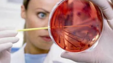 Testul Papanicolau, gratuit pentru femeile cu vârste între 25 și 64 de ani (Video)