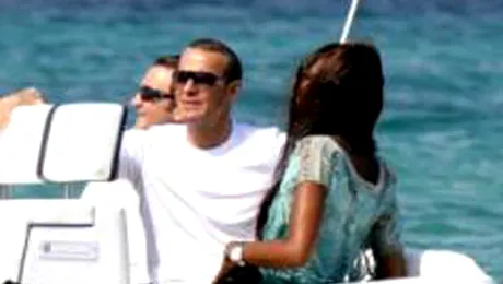 Naomi Campbell face topless la St. Tropez (Galerie Foto!)