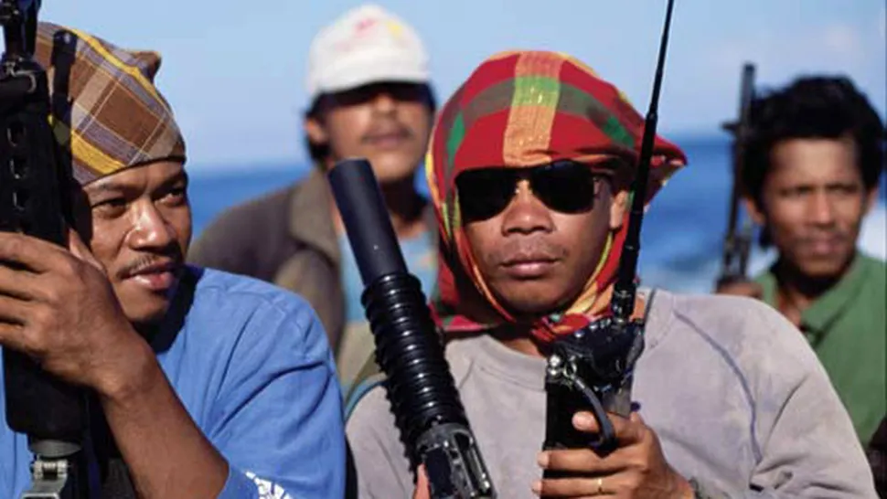 Piratii somalezi sechestreaza petroliere... intr-o veselie