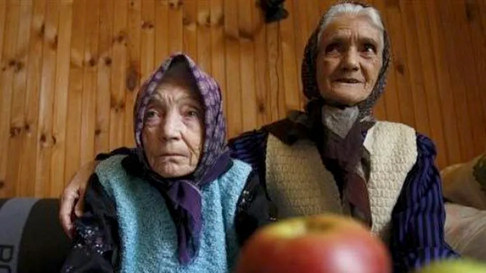 Facebook a reunit două surori, după 72 de ani!