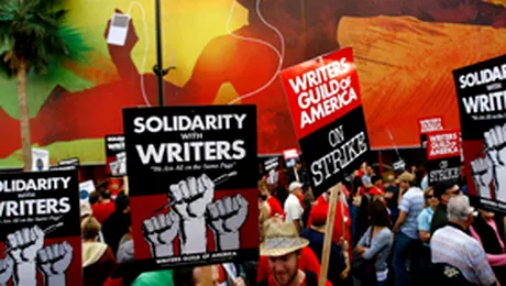 Scenaristii americani au pus capat grevei