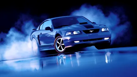 Pietoni secerati, in timp ce traverseaza neregulamentar! (Video)