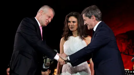 Ramona Bădescu, dans cu doi primari