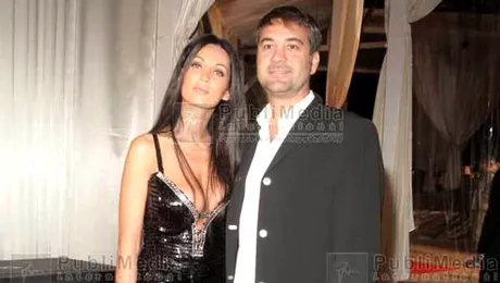 Nicoleta Luciu face cununia civilă în aceeași zi cu botezul tripleților