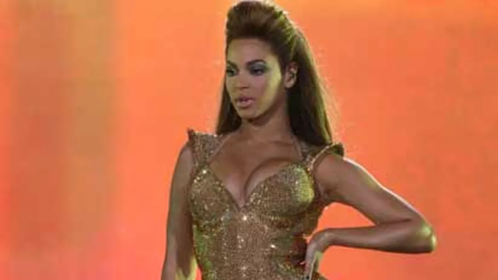 Beyonce, look de diva pe scena din Zagreb! (poze)