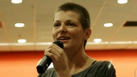 Dana Nalbaru canta gratuit pentru userii Apropo.ro!