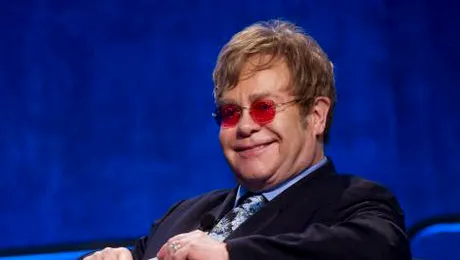 Elton John și-a anulat turneul european și va fi operat