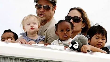 Brad si Angelina, in pericol de a-si pierde copiii