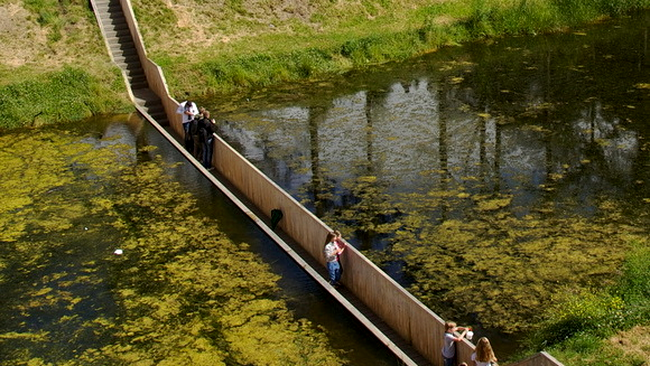 Podul lui Moise, Olanda