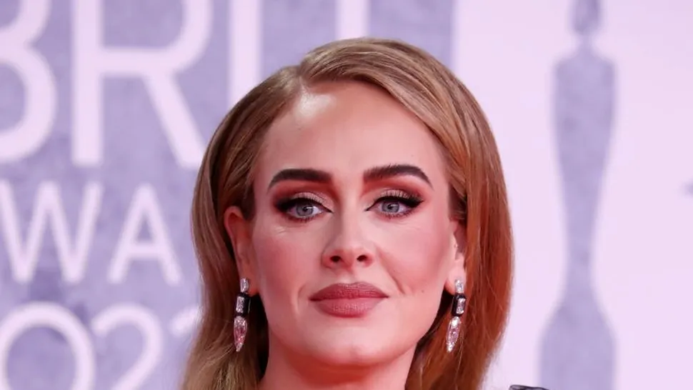 BRIT Awards 2022: Adele a fost marea câștigătoare, cu 3 trofee din 4 nominalizări (Video)