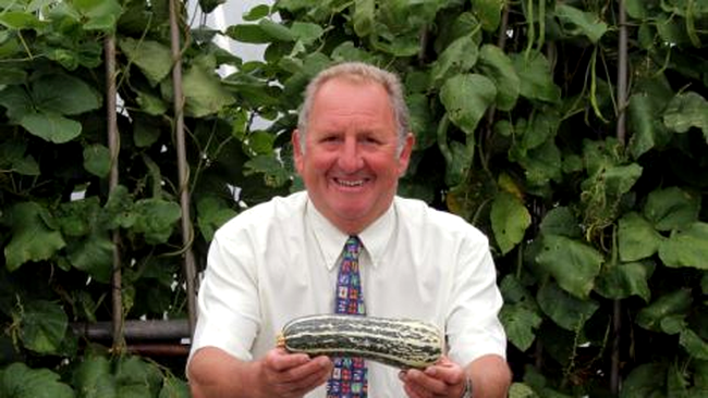 Phillip Vowles este mandru de dovleac, dar devastat de esecul privind recordul